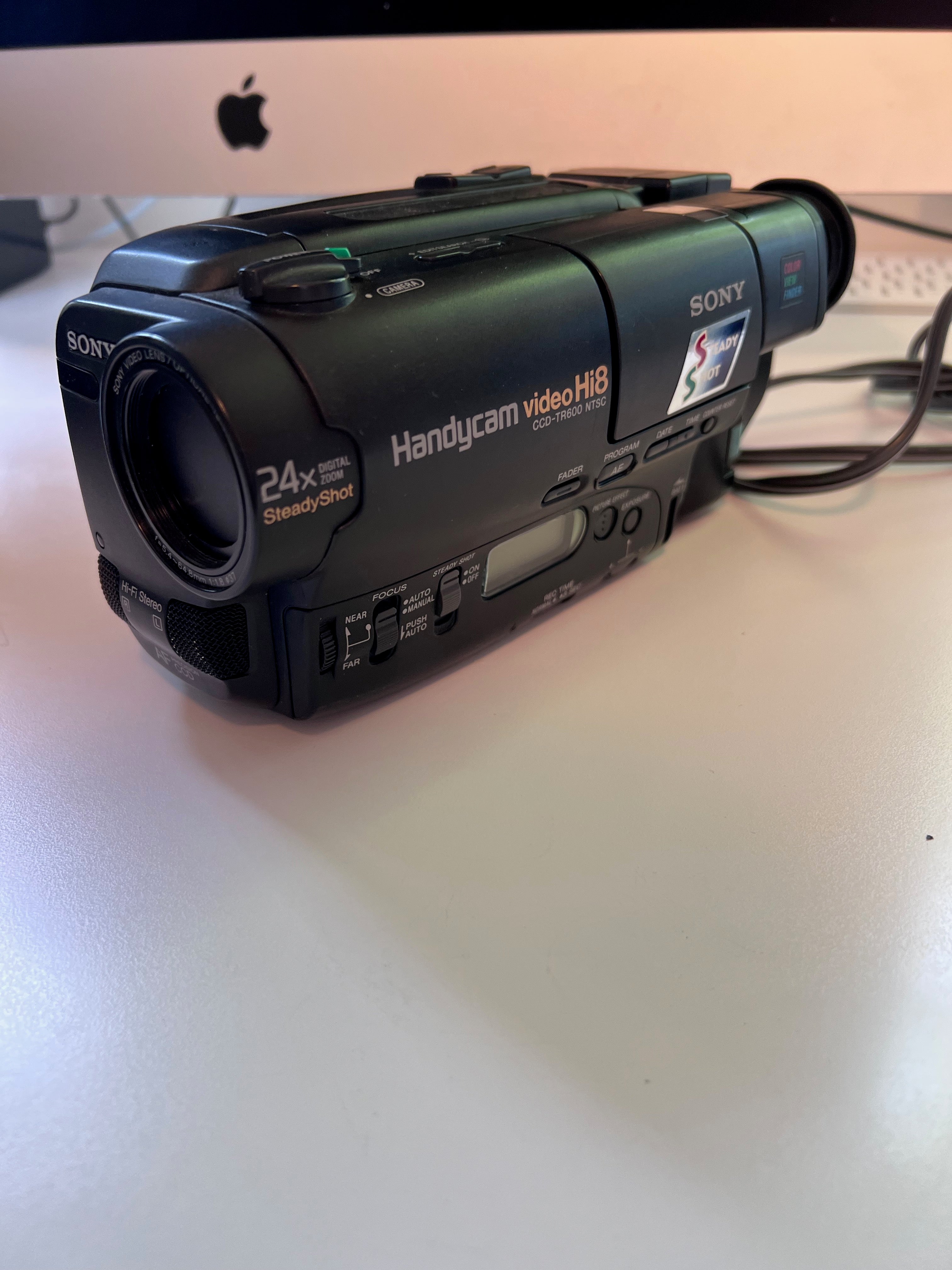 Sony Handycam CCD-TR600 Hi 8 Camcorder – Sell My Stuff Canada