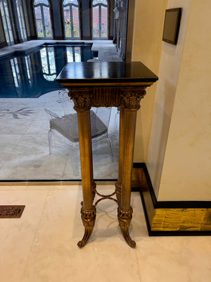 Black/Gold Pedestal Stand