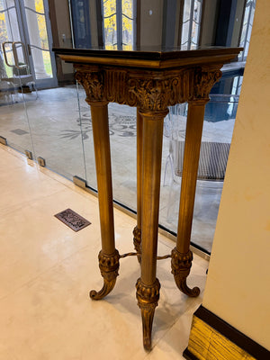 Black/Gold Pedestal Stand
