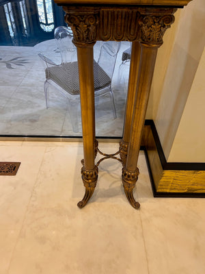 Black/Gold Pedestal Stand