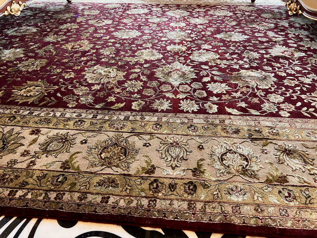 Indian Jaipur Red/Cream Wool Rug, with Artificial Silk Accents- 14.5ft x 9.95ft