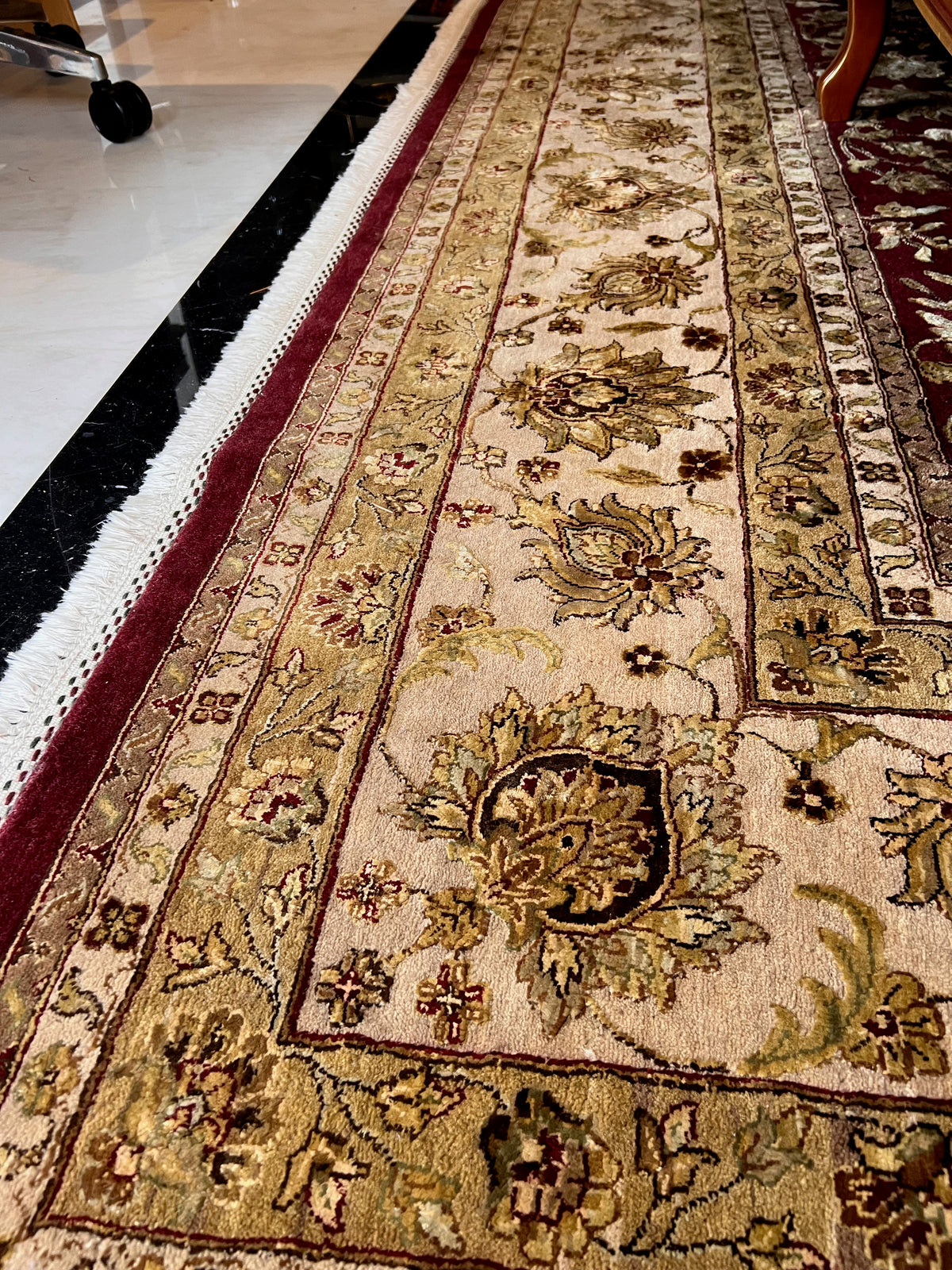 Indian Jaipur Red/Cream Wool Rug, with Artificial Silk Accents- 14.5ft x 9.95ft