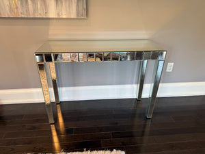 Ren-Wil TA005 Mirrored Console Table