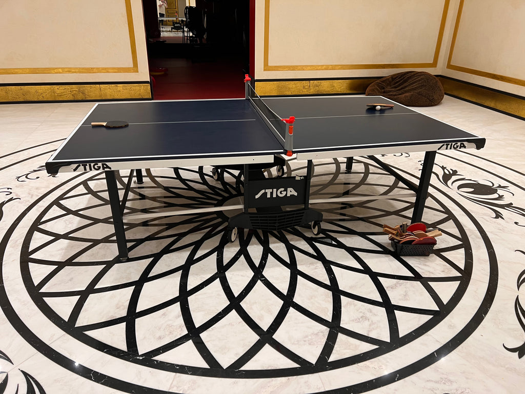 Stiga T8523 STS 385 Table Tennis Table (*retail $1,150)