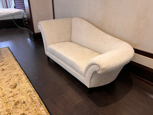 Beige/Cream Chaise Lounger