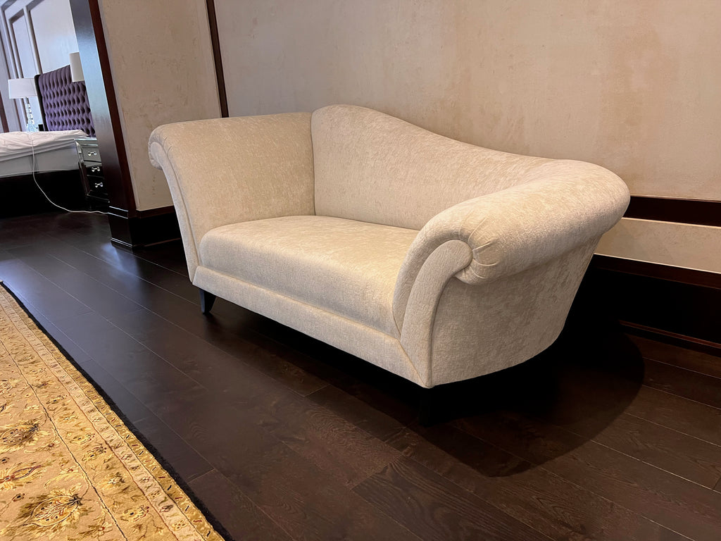 Beige/Cream Chaise Lounger