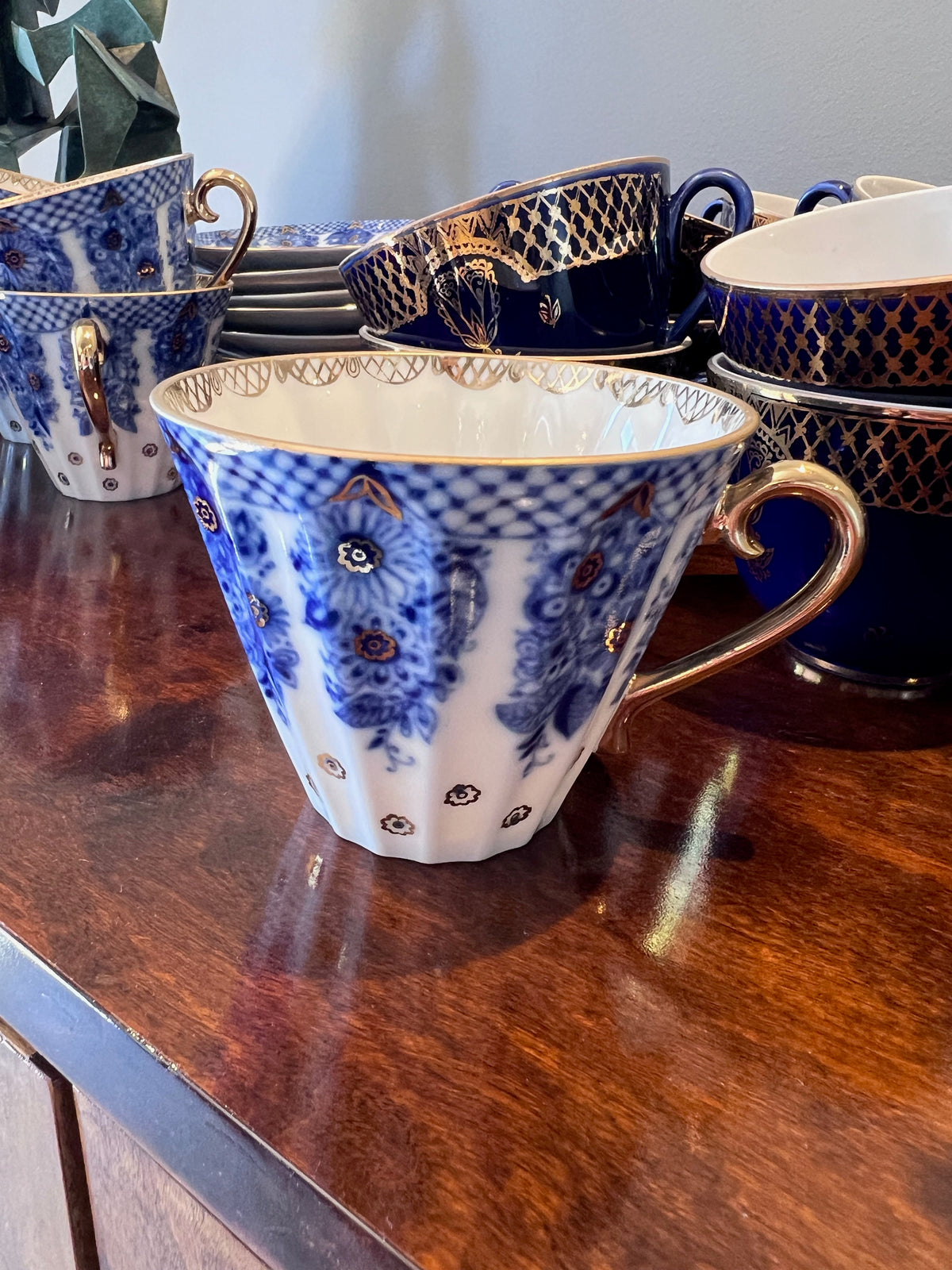 7 Vintage Imperial Lomonosov USSR "Radiant Basket" Cups & Saucers