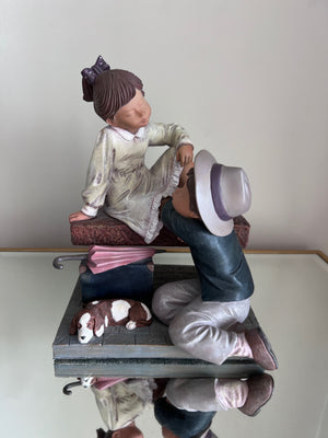 Nadal Studios Figurine