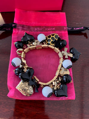 Betsey Johnson Pendant Bracelet (with original box)