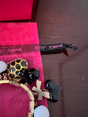 Betsey Johnson Pendant Bracelet (with original box)
