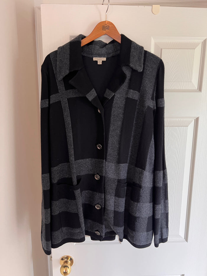 Women's Burberry 100% Wool Shirt, Size XL