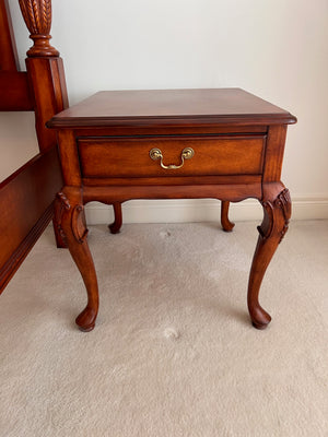 *LIKE NEW Thomasville Collector's Cherry Queen 4 Poster Bed (*retail $2,500)