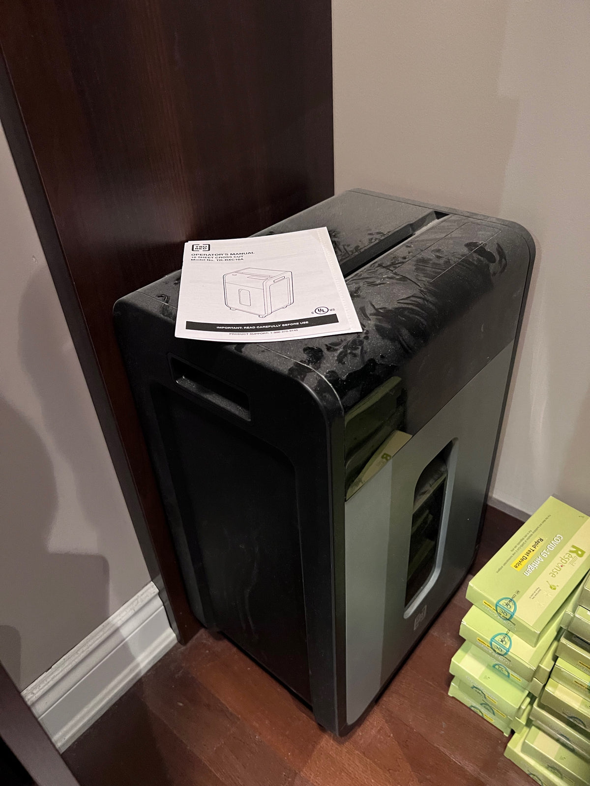 TRU RED 16-Sheet Cross-Cut Commercial Shredder, TR-BXC16A