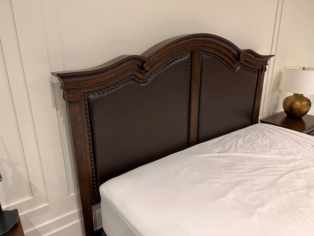 Legends Furniture Franklin King Bed