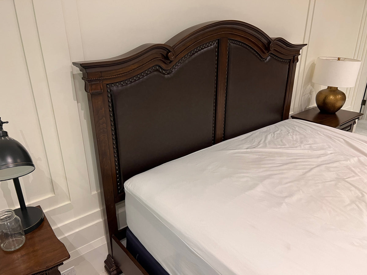 Legends Furniture Franklin King Bed