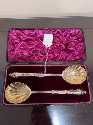 Pair of Sterling Silver Imari Serving Spoons in Case- 178g (total weight)