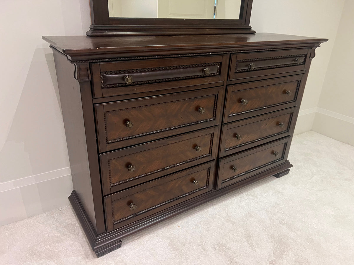 Legends Furniture Franklin Dresser with Mirror