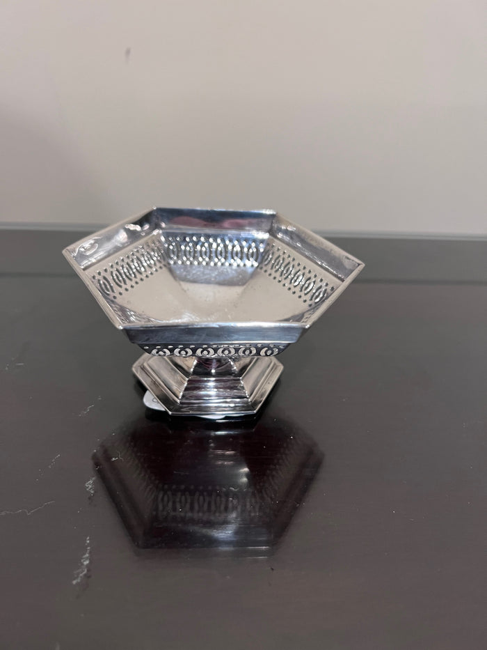 Sterling Silver Small Pedestal Dish 2"h- 68g
