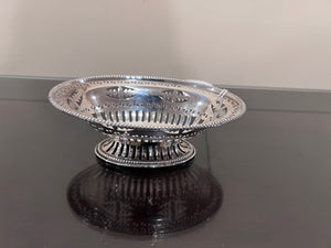 Sterling Silver Footed Basket 5.75"w- 72g