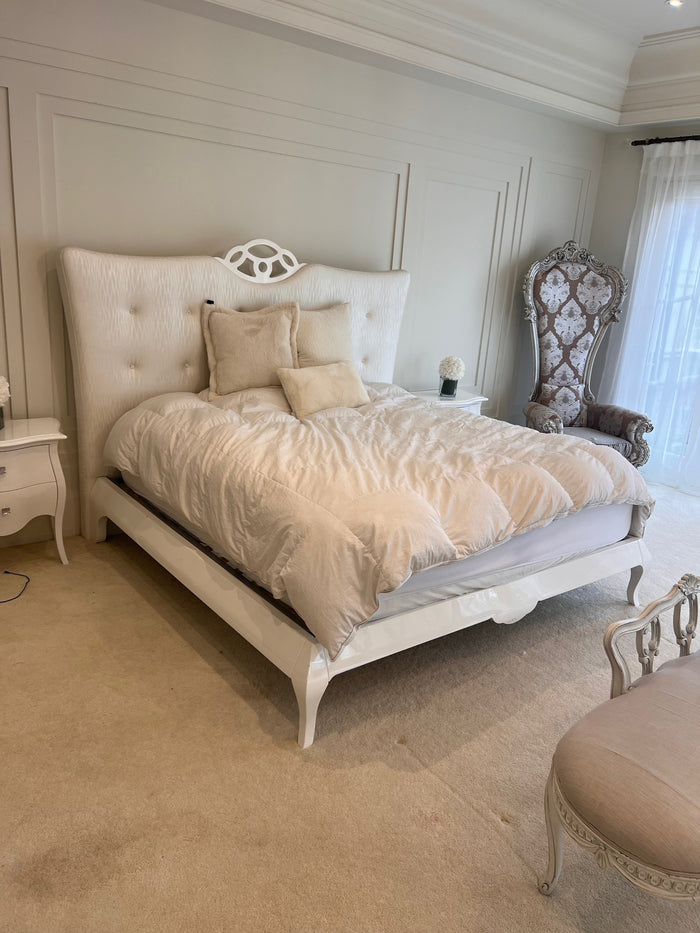 White Upholstered King Bed with Glossy Lacquered Frame