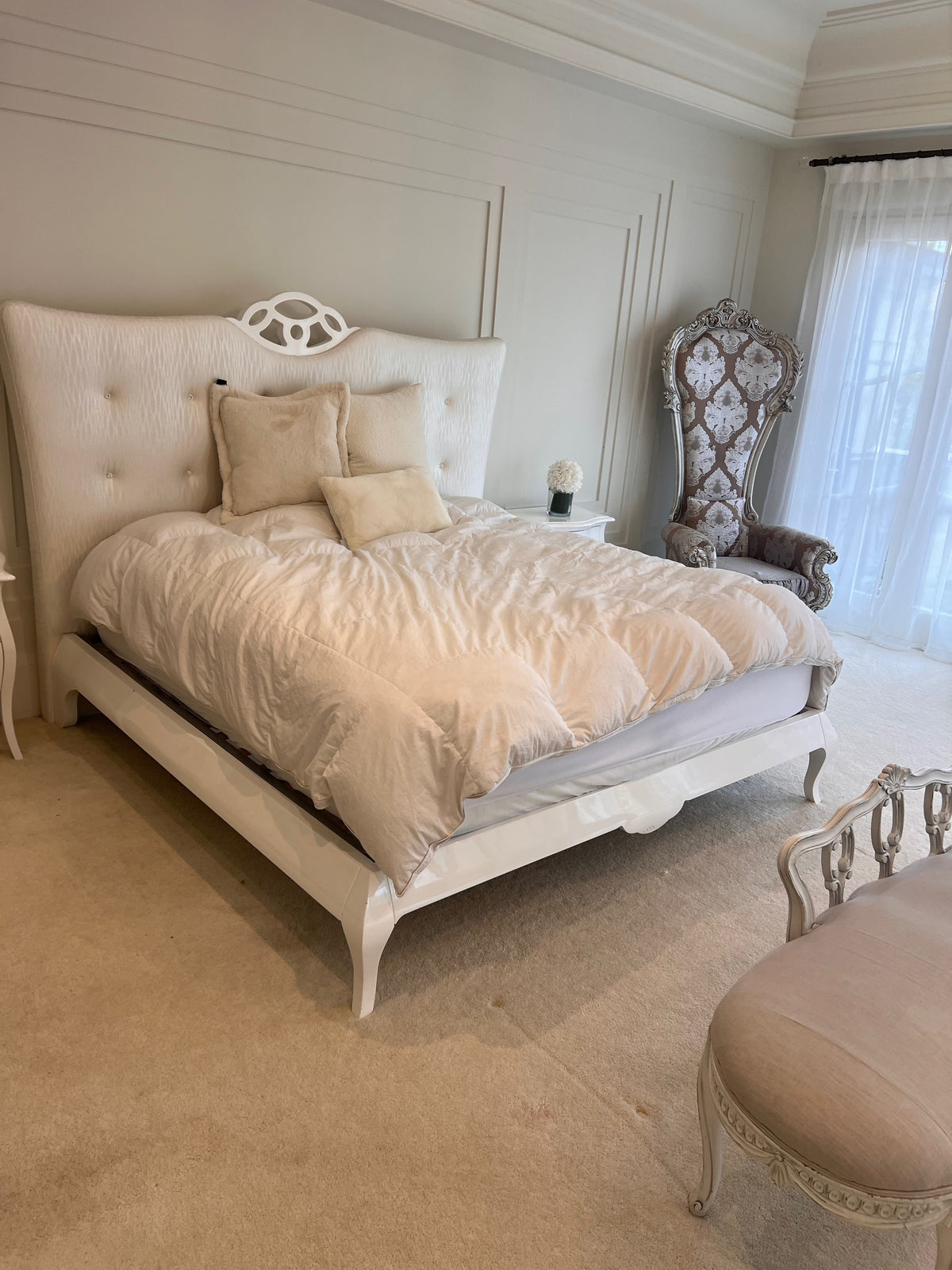 White Upholstered King Bed with Glossy Lacquered Frame