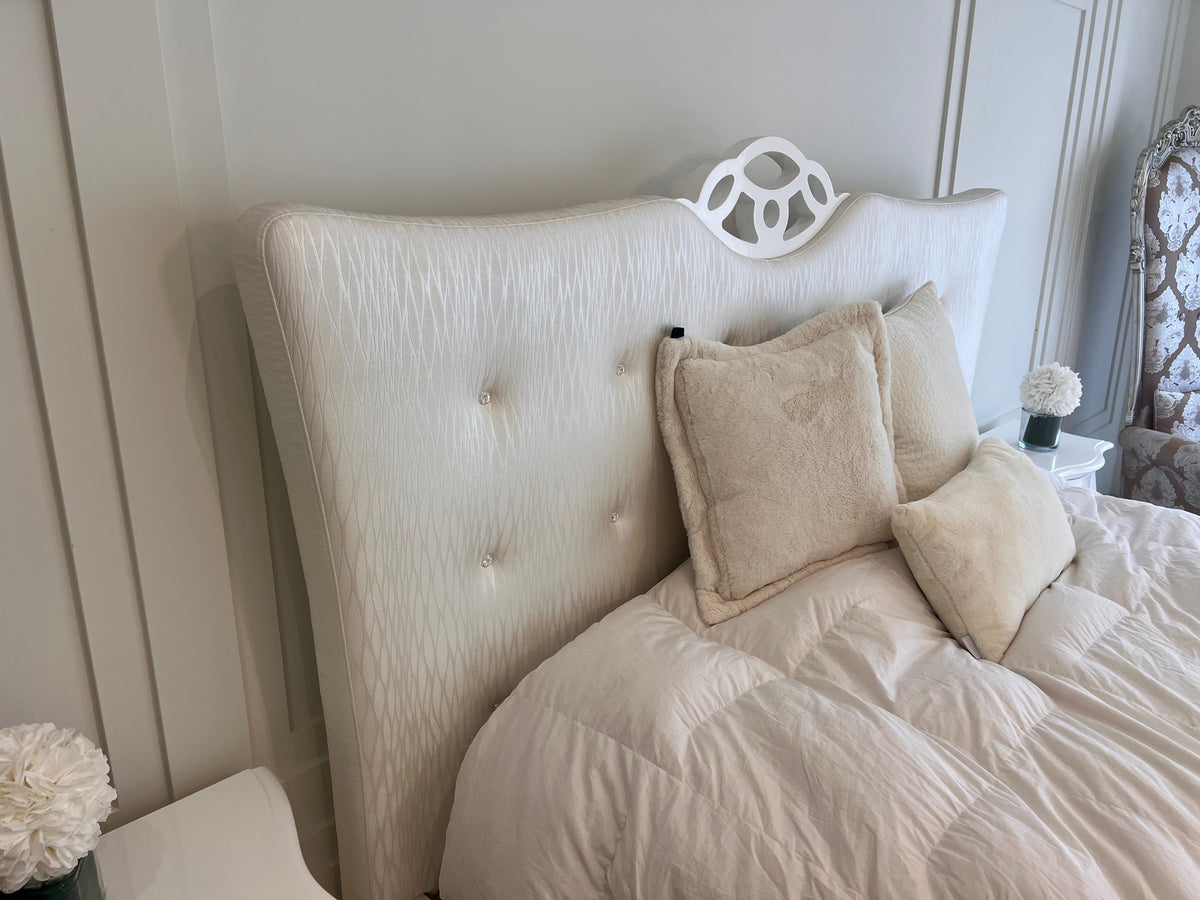 White Upholstered King Bed with Glossy Lacquered Frame