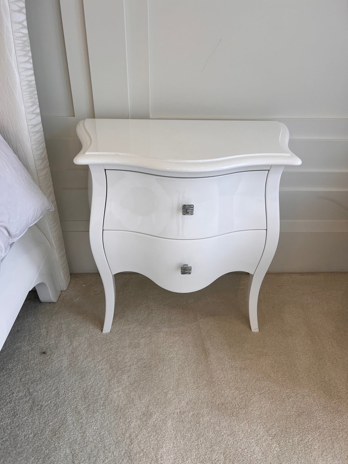 Pair of White Glossy Lacquered Nightstands