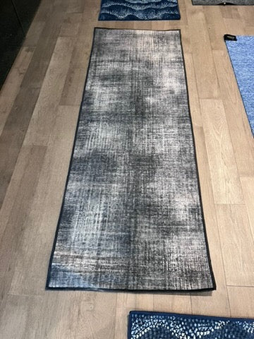 Ruggable Black & White Rug/Runner 2.5x7ft (*retail $261)