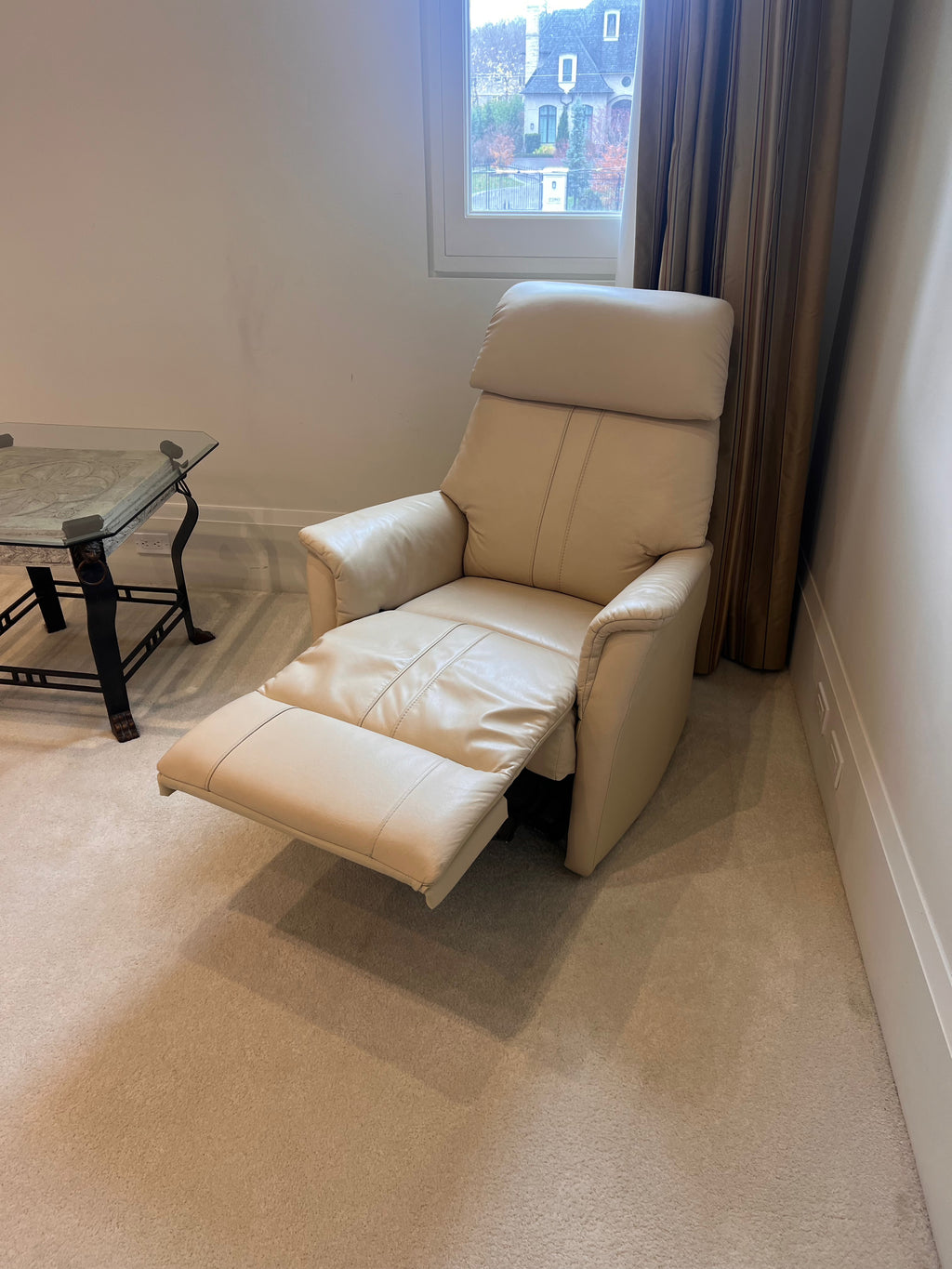 Beige/Cream Leather Recliner