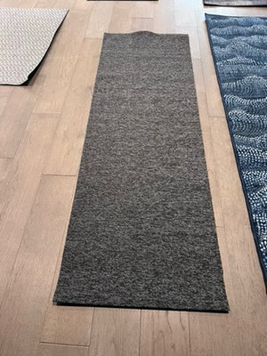 Chilewich Shag Indoor/Outdoor Runner Heathered in Fog 24"x72"(*retail $182)