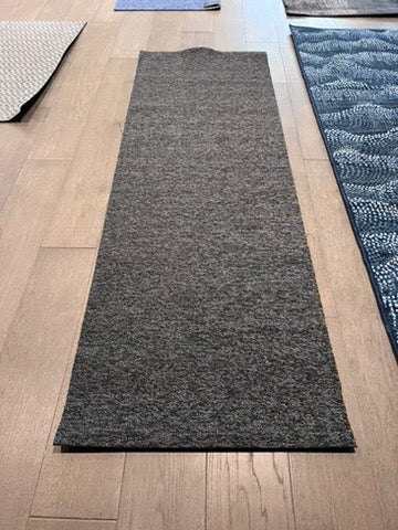 Chilewich Shag Indoor/Outdoor Runner Heathered in Fog 24"x72"(*retail $182)
