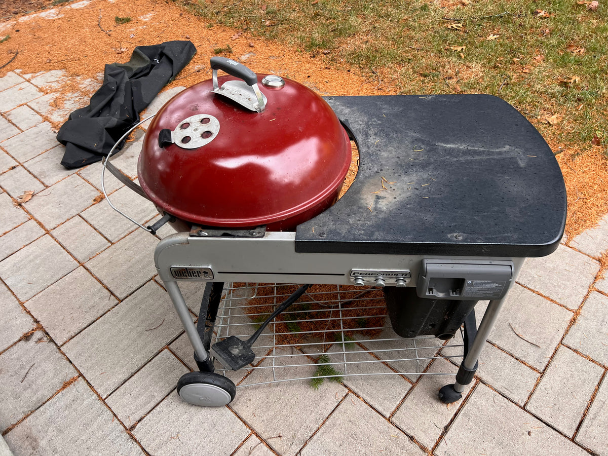 Weber Performer Deluxe Charcoal Grill 22" (*retail $710)