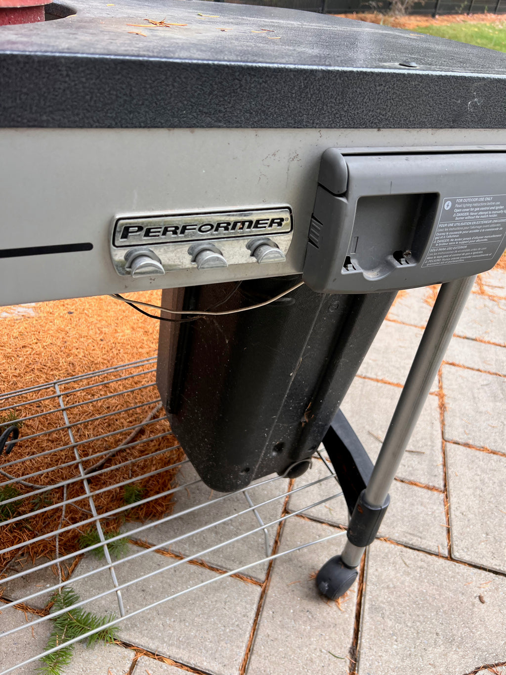 Weber Performer Deluxe Charcoal Grill 22" (*retail $710)