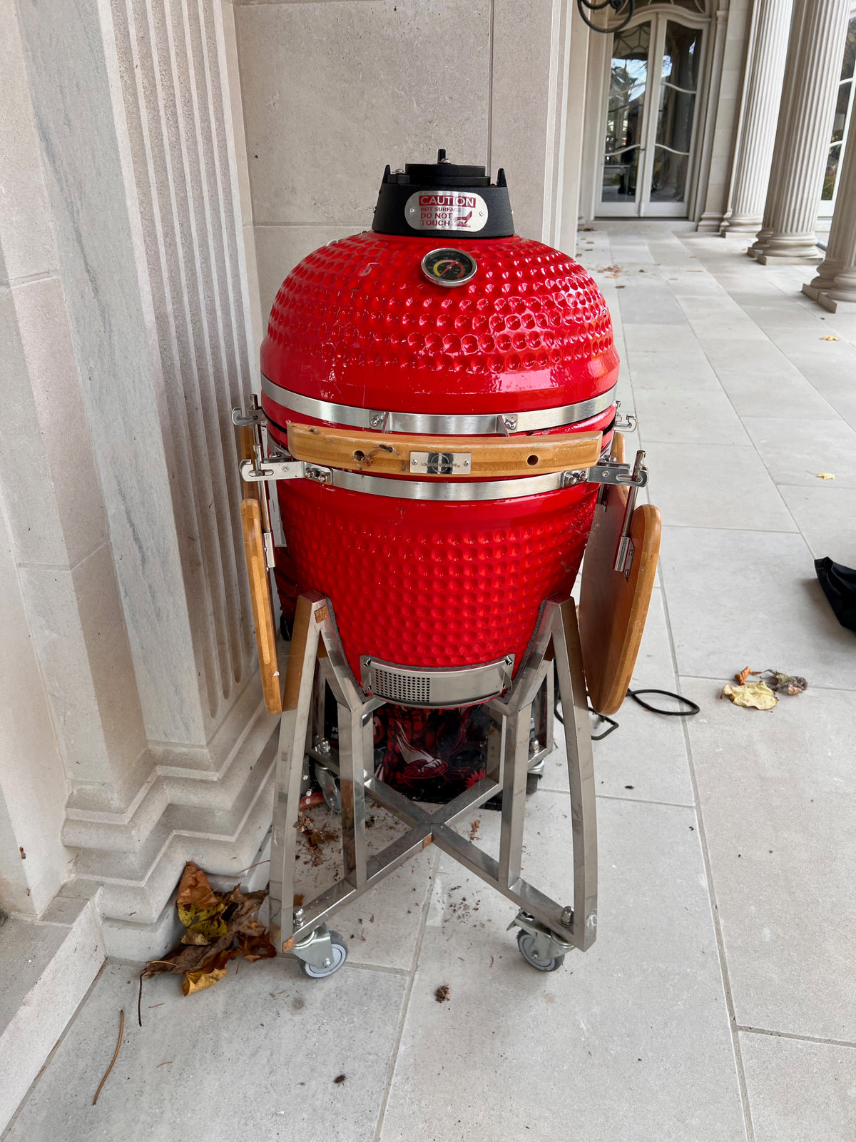 London Sunshine The Original Series - 18” Ceramic Kamado Charcoal BBQ Smoker- LIKE NEW! (*retail $1,428)