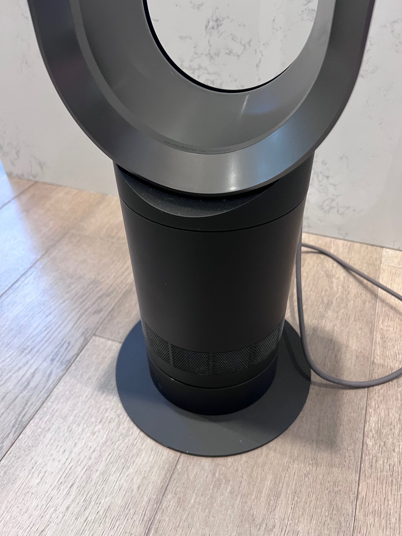 dyson cool AM07 tower fan 新品未使用 Amazon.com: Dyson Cool™ Tower Fan AM07 Black/Nickel : Home