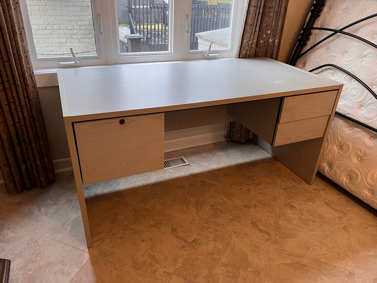 Decabois Desk