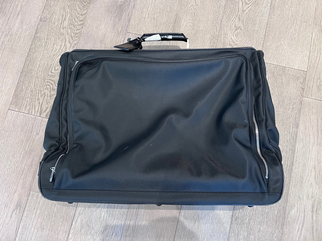 LOUIS VUITTON BLACK TAIGA LEATHER AND NYLON GARMENT BAG