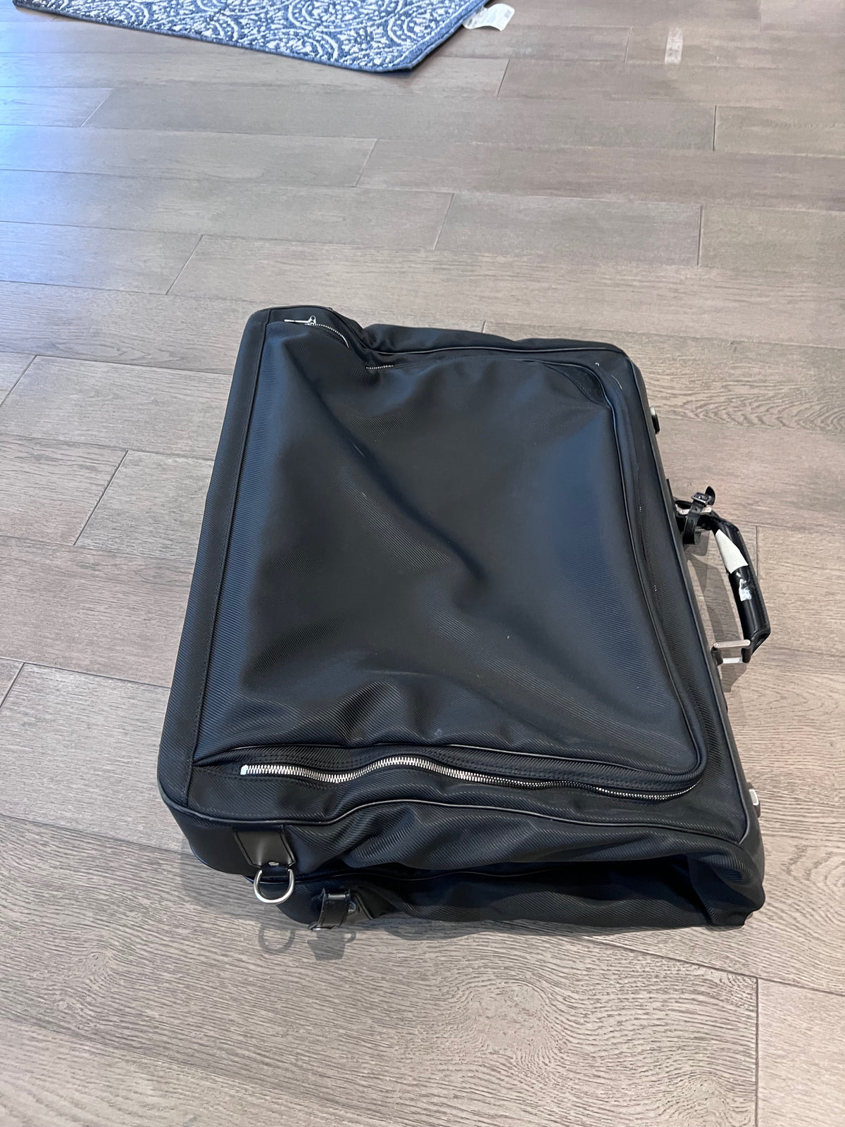 LOUIS VUITTON BLACK TAIGA LEATHER AND NYLON GARMENT BAG