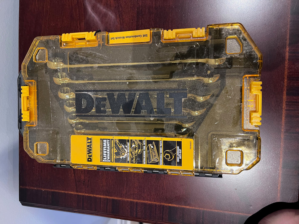 BRAND NEW DEWALT Combination Wrench Set, SAE, 8 Pieces