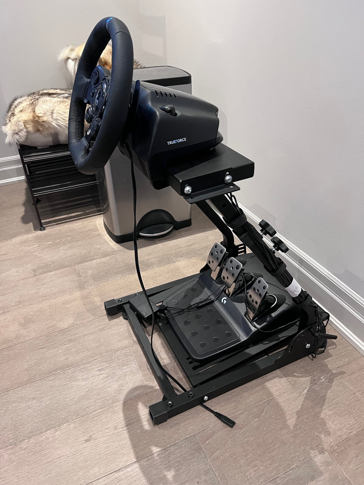 Logitech G923 Trueforce Racing Wheel and Pedals with Stand, for XBOX (*retail $639)