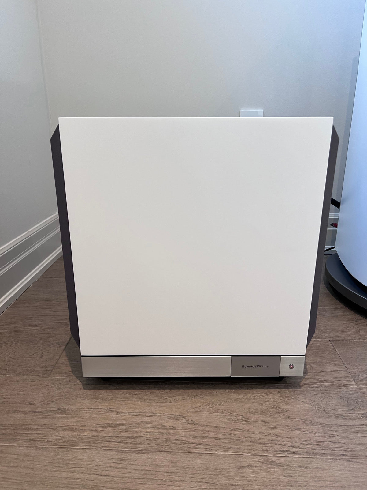Bowers & Wilkins DB1D Subwoofer, White # 2 (*retail $6,500)