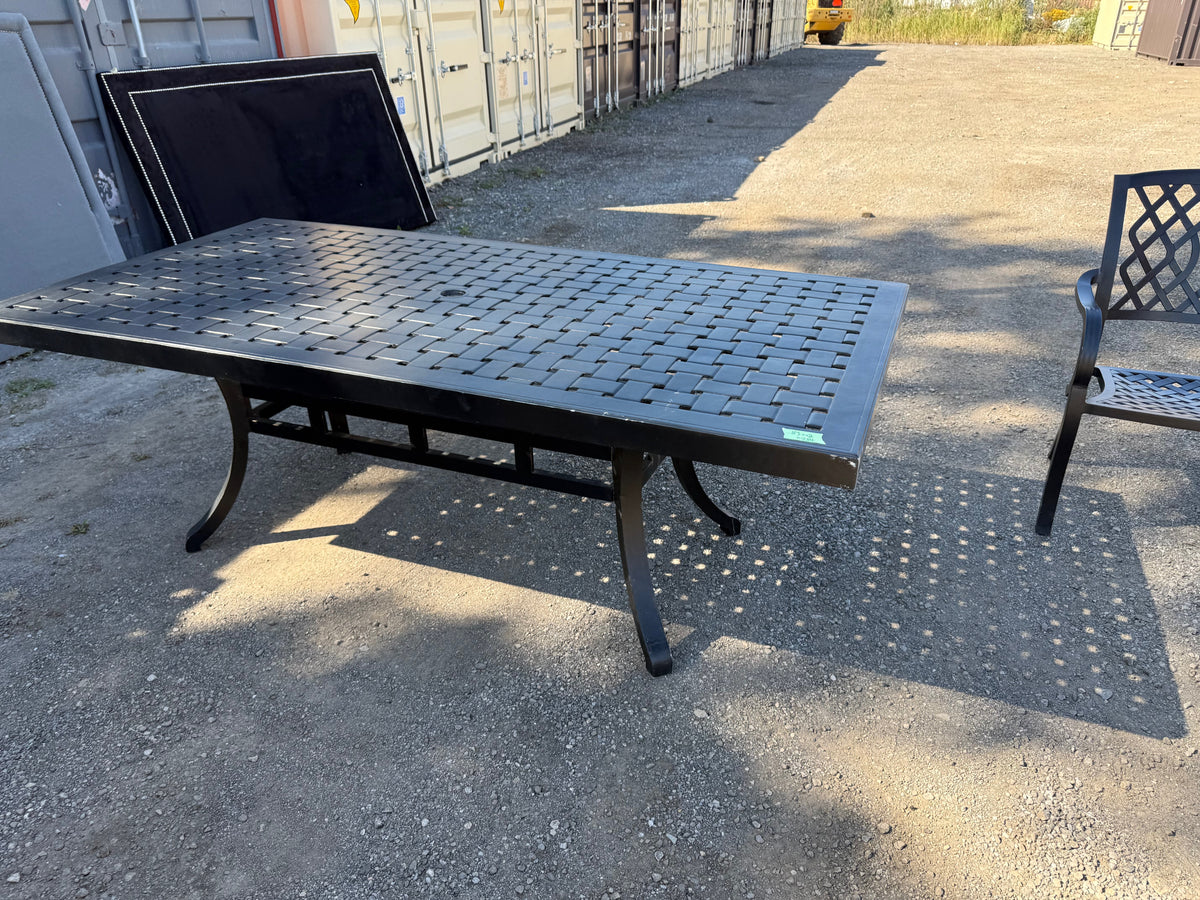 Cast Aluminum Patio Table