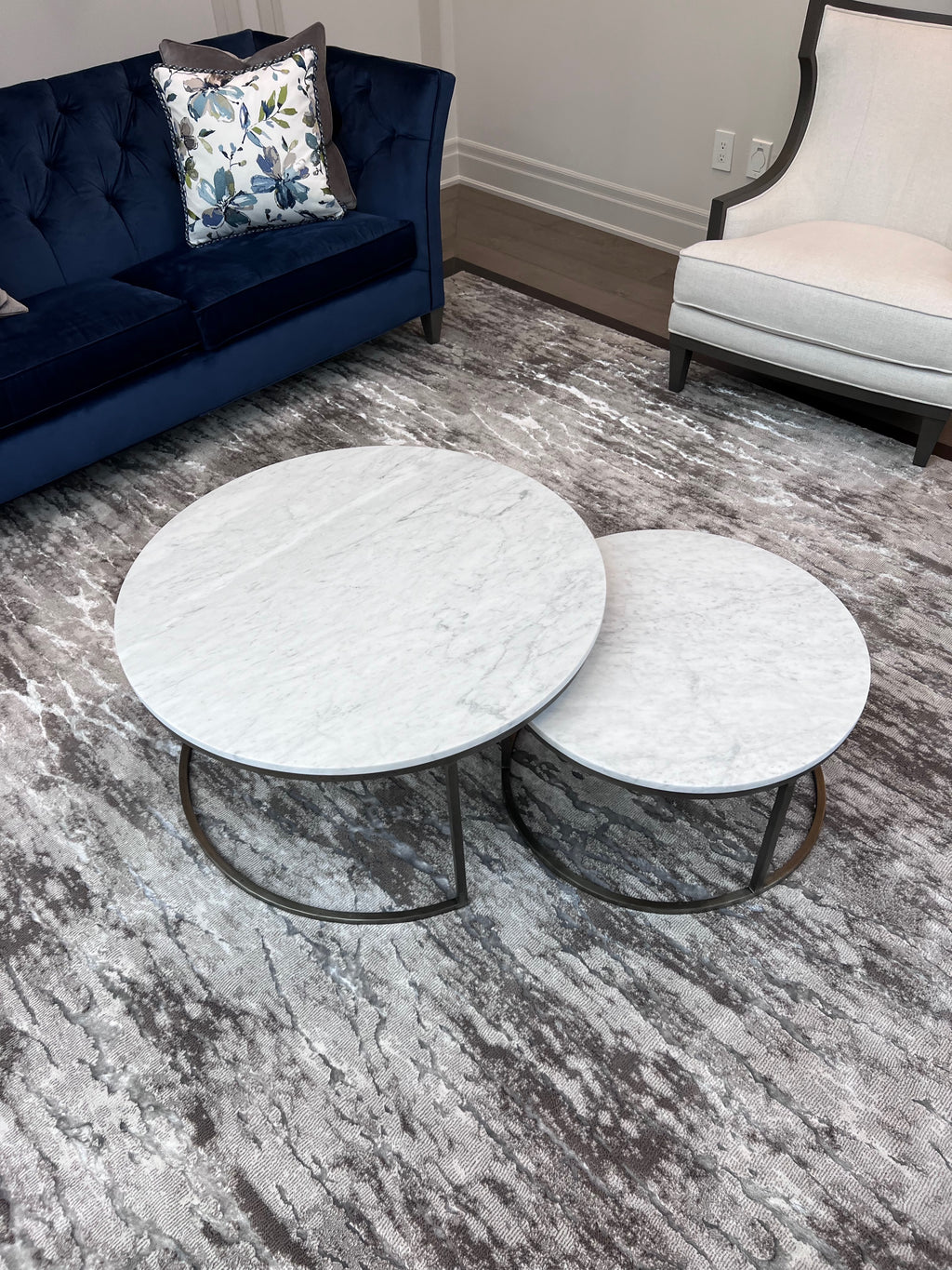 Ethan Allen Bayliss Round Marble Top Nesting Coffee Tables (*retail $4,592)