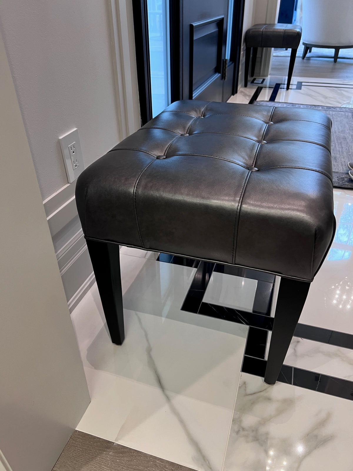 Ethan Allen Harbor Leather Tufted Wood-Base Bunching Ottoman, Lazaro Charcoal # 2 (*retail $1,072)