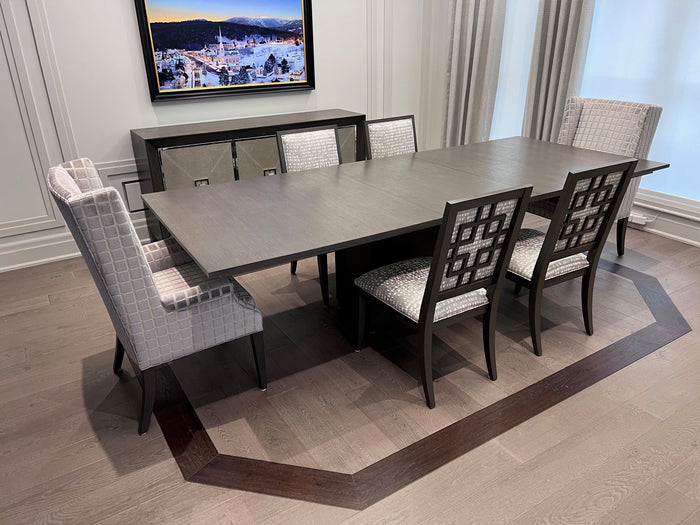 Ethan Allen Brycemoor Pedestal Table, 4 Grayson Dining Side Chairs, 2 Yves Dining Armchairs (*retail $14,640)
