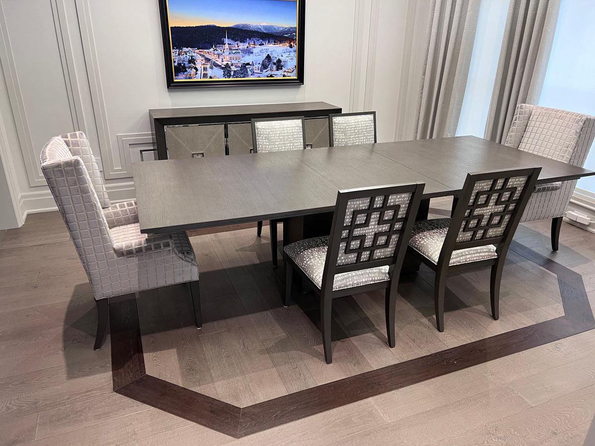 Ethan Allen Brycemoor Pedestal Table, 4 Grayson Dining Side Chairs, 2 Yves Dining Armchairs (*retail $14,640)