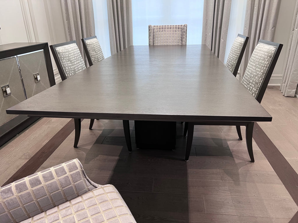 Ethan Allen Brycemoor Pedestal Table, 4 Grayson Dining Side Chairs, 2 Yves Dining Armchairs (*retail $14,640)