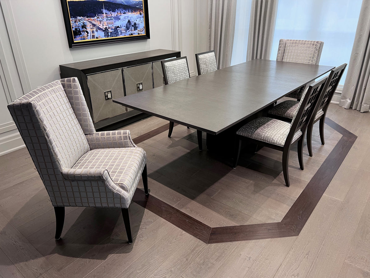 Ethan Allen Brycemoor Pedestal Table, 4 Grayson Dining Side Chairs, 2 Yves Dining Armchairs (*retail $14,640)