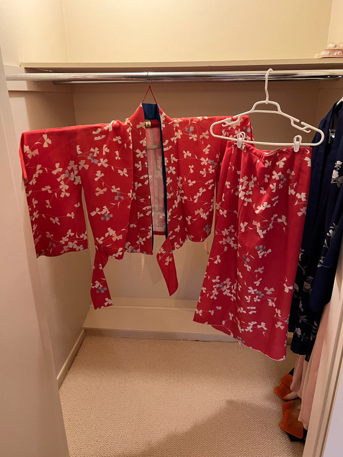Women's Japanese Kimono 2 Piece Lined Synthetic (no Obi needed)