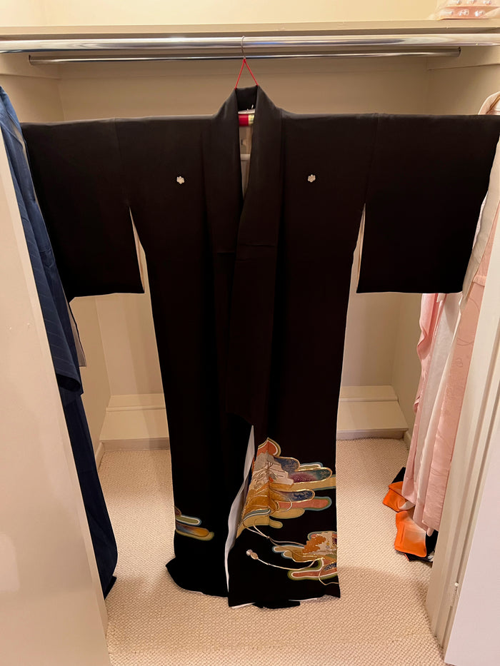 Women's Japanese Kimono- Formal, Black tie, Silk, Lined, 5 Crest (heavy gold detail)